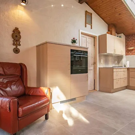 6 Person In Hurup Thy-by Traum *