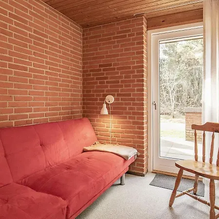 6 Person In Hurup Thy-by Traum *