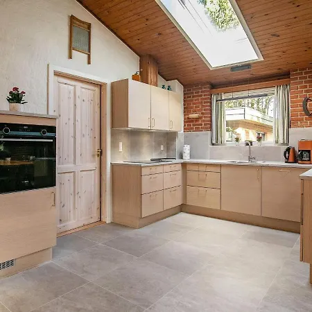 6 Person In Hurup Thy-by Traum Sindrup